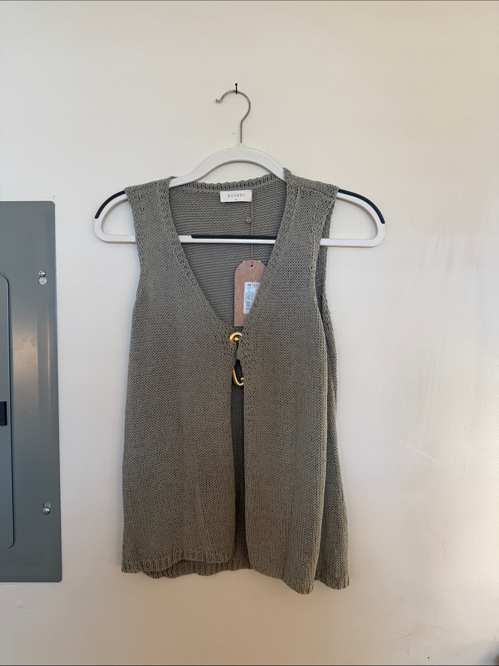 Kensie Olive Green Knit V-Neck Sleeveless Cardigan, Meshki